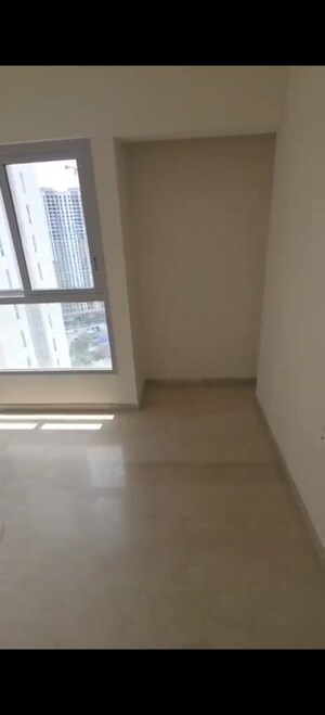 Room in 2 BHK Apartment at Piramal Vaikunth, Balkum Pada – for Sale