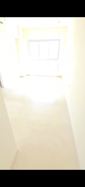 Room in 2 BHK Apartment at Piramal Vaikunth, Balkum Pada – for Sale