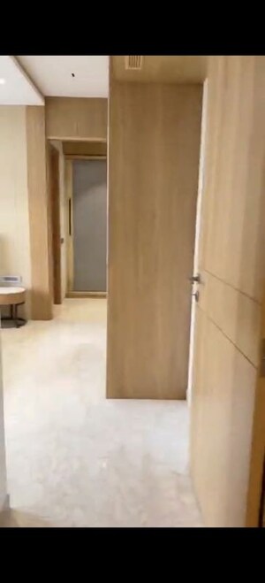 Room in 4 BHK Apartment at Hiranandani Lake Enclave Glendale, Thane West – for Rent