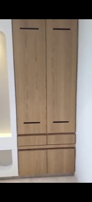 Furnished Amenities in 4 BHK Apartment at Hiranandani Lake Enclave Glendale, Thane West – for Rent