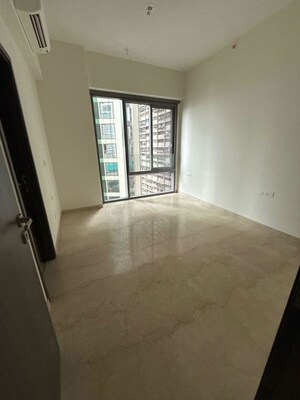 Room in 4 BHK Apartment at Piramal Mahalaxmi, Mahalaxmi – for Rent