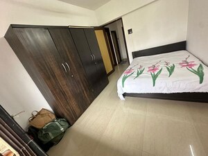 2 BHK Apartment For Rent in Divine Heights Bandra West, Bandra West