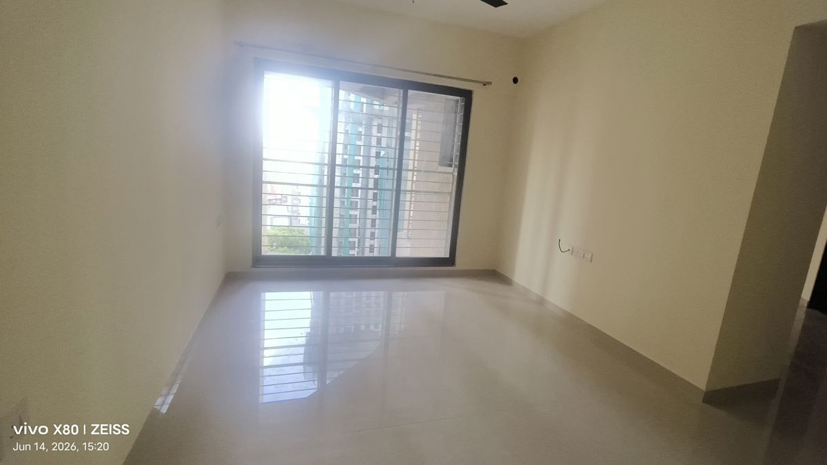 2 BHK + Pooja Room,Extra Room 650 Sq.Ft. Apartment in Runwal Eirene