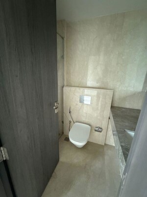Bathroom in 4 BHK Apartment at Piramal Mahalaxmi, Mahalaxmi – for Rent