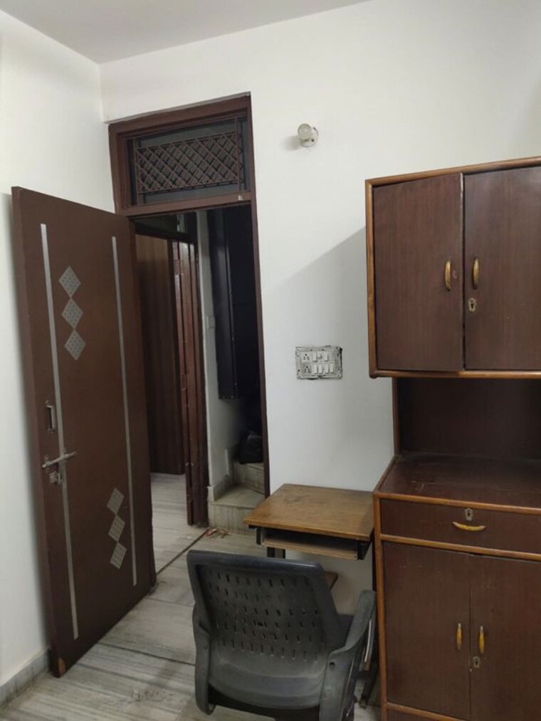 Kitchen, rohini sector 7 1 Bedroom 700 Sq.Ft. Builder Floor In Rohini Sector 7 Delhi 10495796