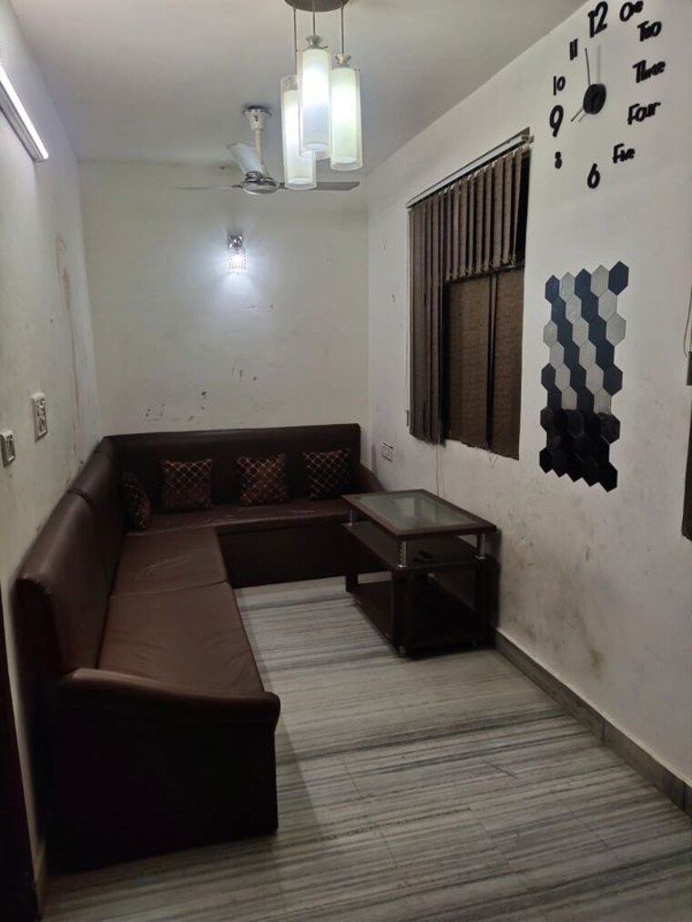 Living Room, rohini sector 7 1 Bedroom 700 Sq.Ft. Builder Floor In Rohini Sector 7 Delhi 10495796