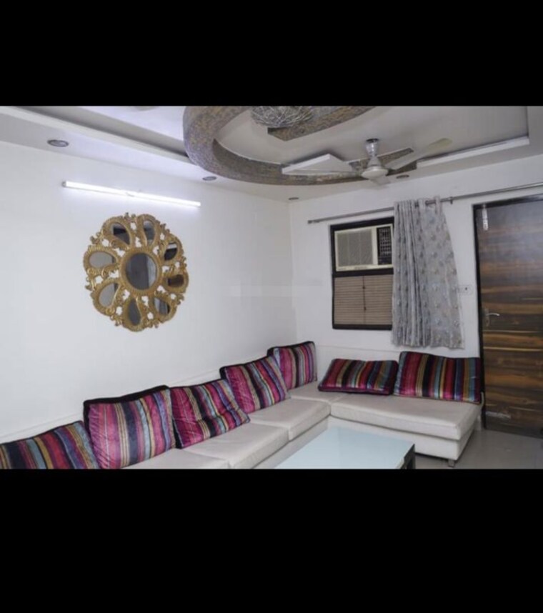Bedroom, rohini sector 7 3 Bedroom 1000 Sq.Ft. Builder Floor In Rohini Sector 7 Delhi 10495801