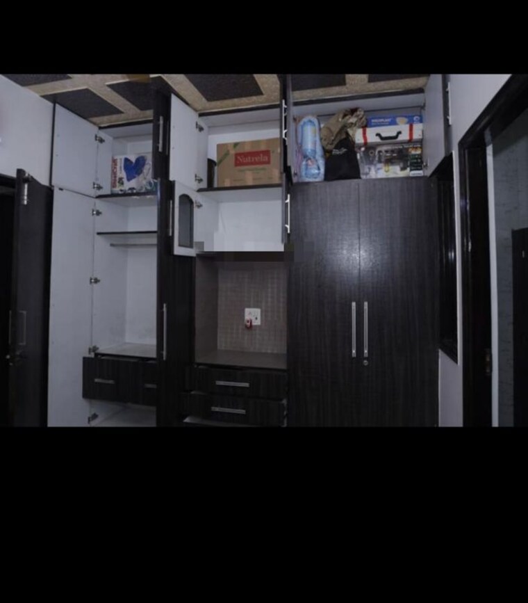 Kitchen, rohini sector 7 3 Bedroom 1000 Sq.Ft. Builder Floor In Rohini Sector 7 Delhi 10495801