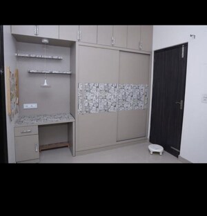 Room in 3 BHK Builder Floor at Rohini Sector 7 – for Rent