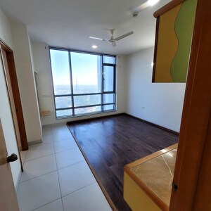 Room in 3 BHK Apartment at Mantri Pinnacle, Hulimavu – for Rent