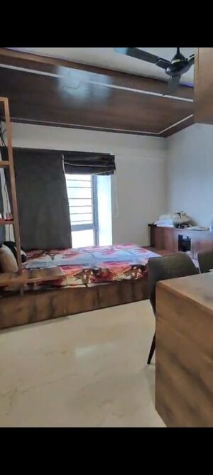 Bedroom in 3.5 BHK Apartment at Imperial Heights Goregaon West, Goregaon West – for Rent