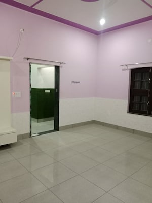 Room in 2 BHK Independent House at Huda – for Rent