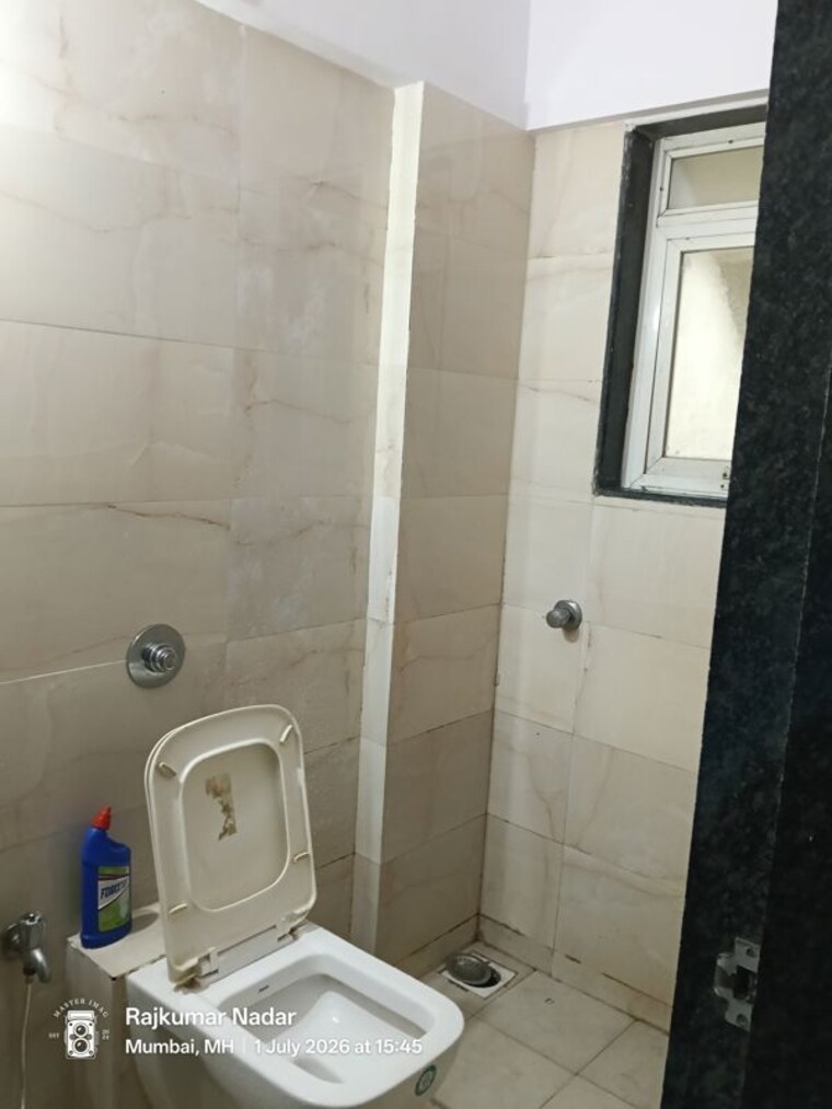 Bathroom, iit area Pg For Boys & Girls In Iit Area 10495859