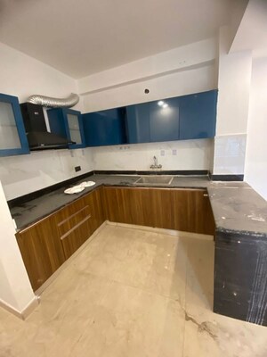 Kitchen in 2 BHK Builder Floor at Mayur Vihar 1 – for Rent