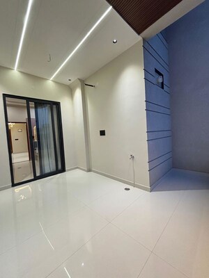 Room in 3 BHK Villa at Mansarovar Extension – for Sale