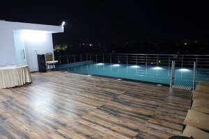 Swimming Pool in  Showroom at Viraj Lotus Enclave, Gomti Nagar – for Rent