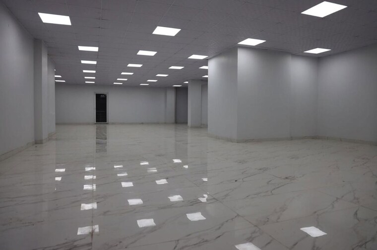 Room, viraj-lotus-enclave Commercial Showroom 5000 Sq.Ft. In Gomti Nagar Lucknow 10495891
