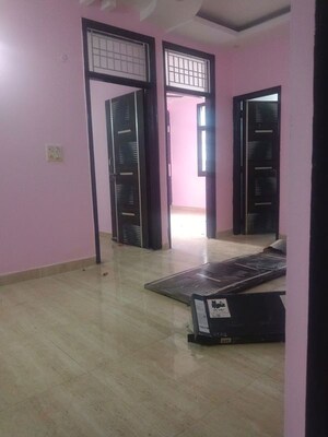 Room in 2 BHK Builder Floor at Maan Sona Apartments, Shahberi – for Rent