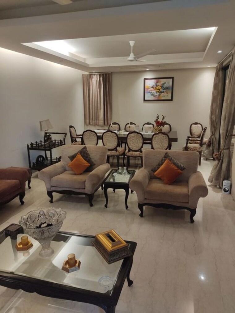 Living Room, greater kailash i 4 Bedroom 6000 Sq.Ft. Builder Floor In Greater Kailash I Delhi 10495940