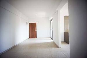 Room in 2 BHK Apartment at Chandlodia – for Sale