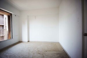 Room in 2 BHK Apartment at Chandlodia – for Sale