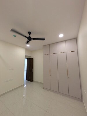 Room in 3 BHK Apartment at Aparna Zenon, Puppalaguda – for Rent