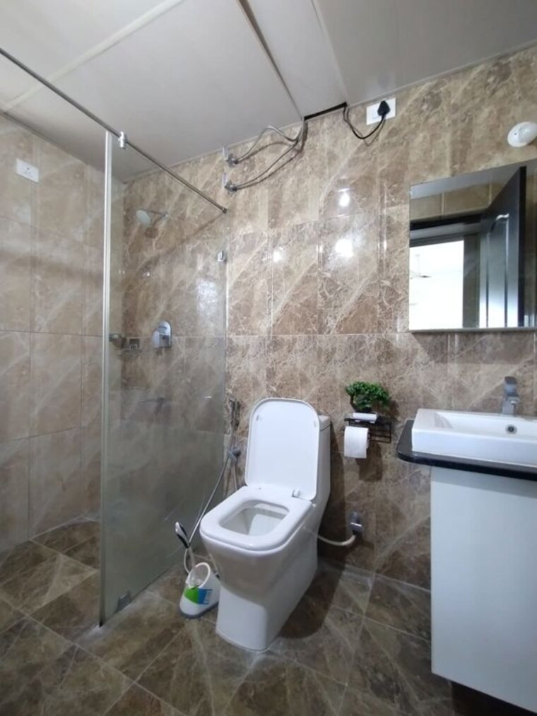 Bathroom, shriram-luxor 2.5 Bedroom 1450 Sq.Ft. Apartment In Hennur Road Bangalore 10495986