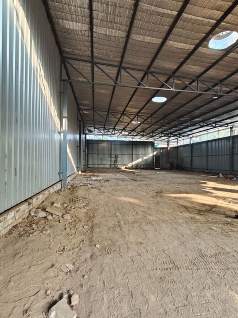  Parking, imt manesar Commercial Warehouse 13000 Sq.Ft. In Imt Manesar Gurgaon 10495879