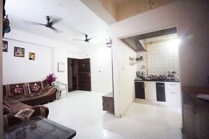 Team Area in 2 BHK Apartment at Odhav – for Sale