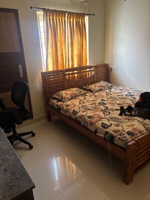 Bedroom in 2 BHK Apartment at Manapakkam – for Rent