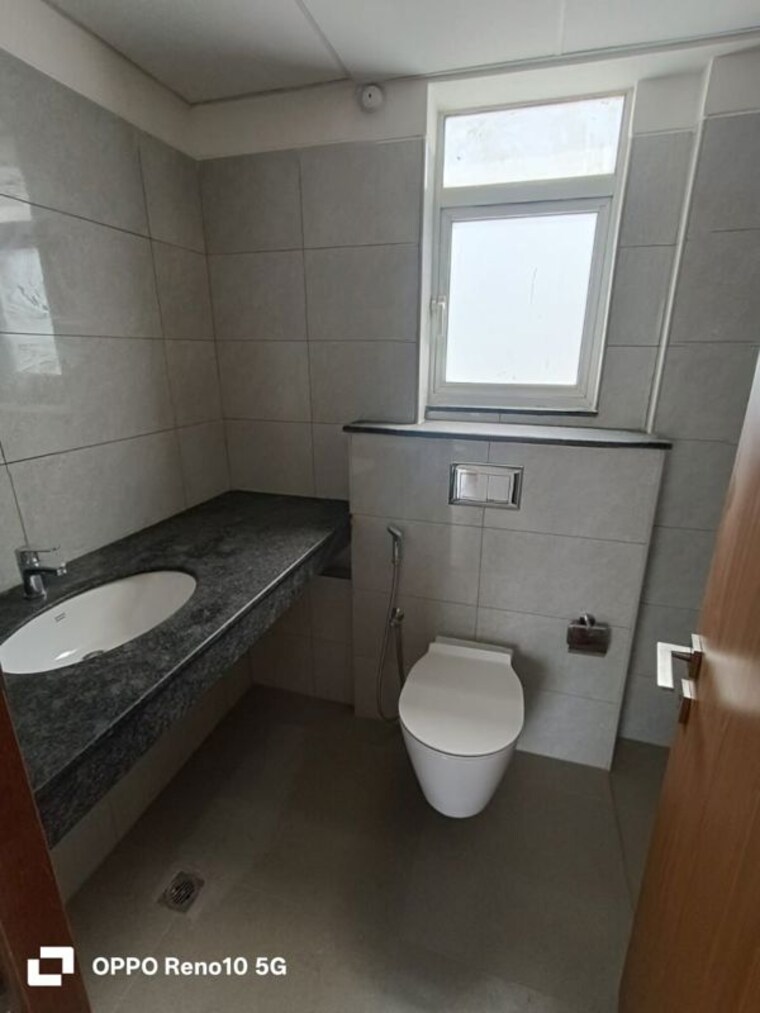 Bathroom, godrej-woods 3 Bedroom 2088 Sq.Ft. Apartment In Sector 43 Noida 10496063