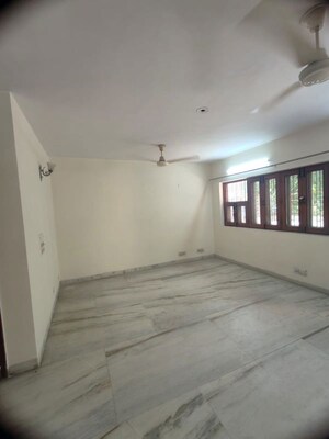 Room in 3 BHK Builder Floor at Malviya Nagar – for Sale