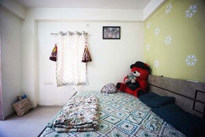 Bedroom in 2 BHK Apartment at Nava Naroda – for Sale