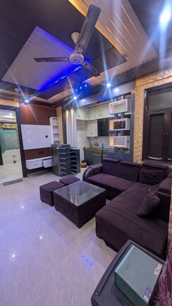3 BHK Builder Floor For Rent in A and M Shakti Plaza
