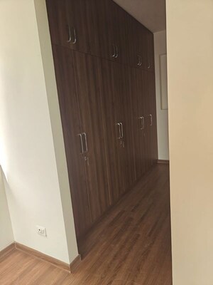 Furnished Amenities in 4 BHK Apartment at Godrej Woods, Sector 43 – for Rent