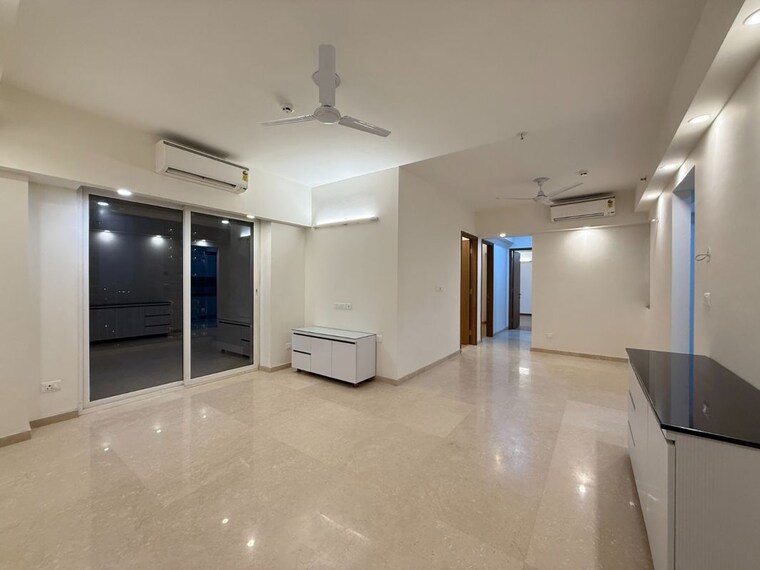 Living Room, godrej-woods 4 Bedroom 2259 Sq.Ft. Apartment In Sector 43 Noida 10496094