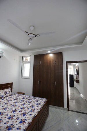 Bedroom in 1 BHK Builder Floor at Sector 54 – for Rent