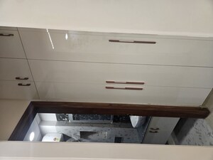 Furnished Amenities in 4 BHK Builder Floor at South City 2 – for Sale