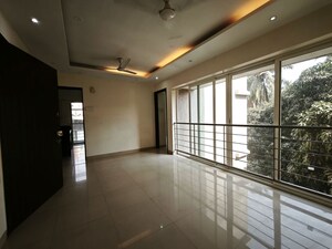 Hall in 2 BHK Apartment at Chembur – for Rent