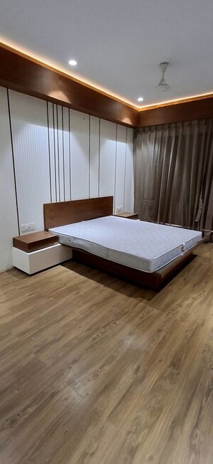 Bedroom in 3 BHK Apartment at Vesu – for Rent