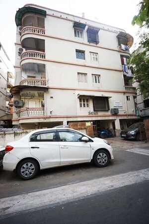 4 BHK Apartment – Exterior View View at Ellisbridge - for Sale
