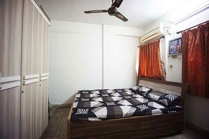 Bedroom in 4 BHK Apartment at Ellisbridge – for Sale