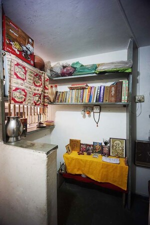 Living Room in 4 BHK Apartment at Ellisbridge – for Sale
