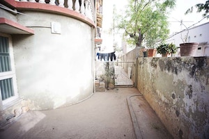 4 BHK Apartment – Exterior View View at Ellisbridge - for Sale