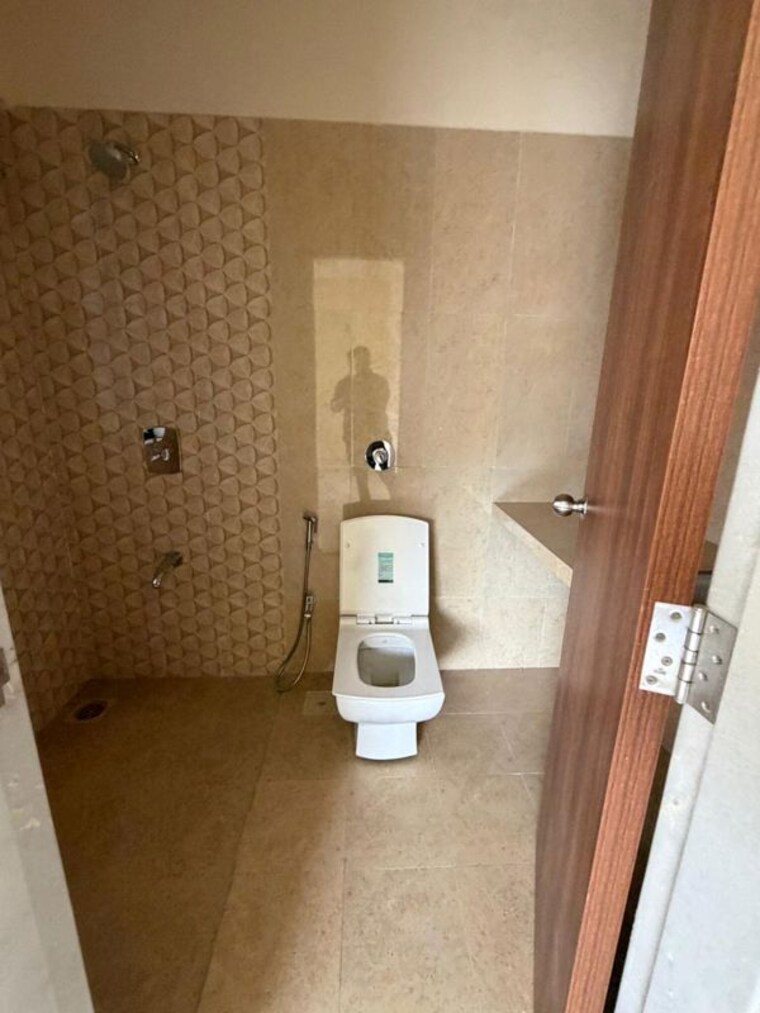 Bathroom, 5th-avenue-prasanna-aura 2 Bedroom 750 Sq.Ft. Apartment In Chembur Mumbai 10496231