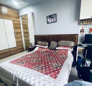 Bedroom in 3 BHK Apartment at Safal Nav Parmanu CHS, Chembur – for Rent