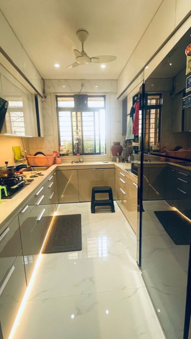 Kitchen, safal-nav-parmanu-chs 3 Bedroom 1200 Sq.Ft. Apartment In Chembur Mumbai 10496252