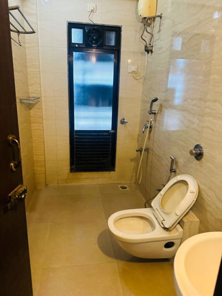 Bathroom, safal-nav-parmanu-chs 3 Bedroom 1200 Sq.Ft. Apartment In Chembur Mumbai 10496252