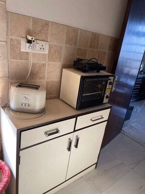 Kitchen in 2 BHK Apartment at DLF Regency Park I, Dlf Phase iv – for Rent