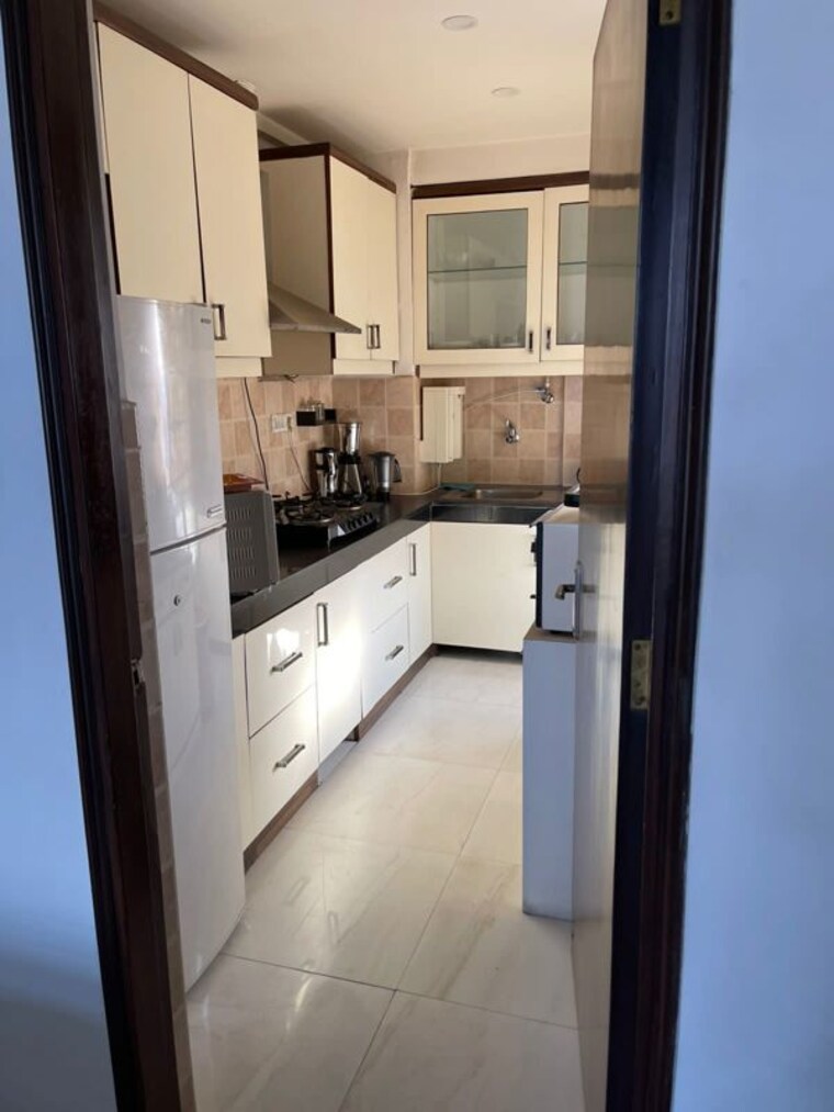 Kitchen, dlf-regency-park-i 2 Bedroom 1100 Sq.Ft. Apartment In Dlf Phase iv Gurgaon 10496256